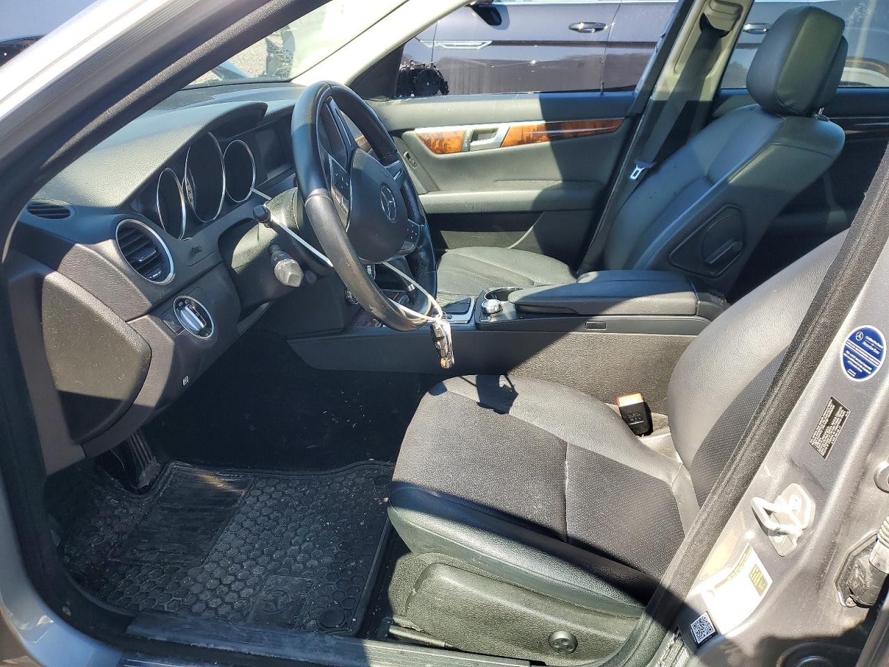 MERCEDES-BENZ C 2012 — 8