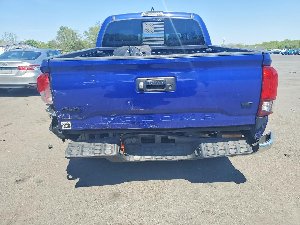 TOYOTA TACOMA 2023 — 7