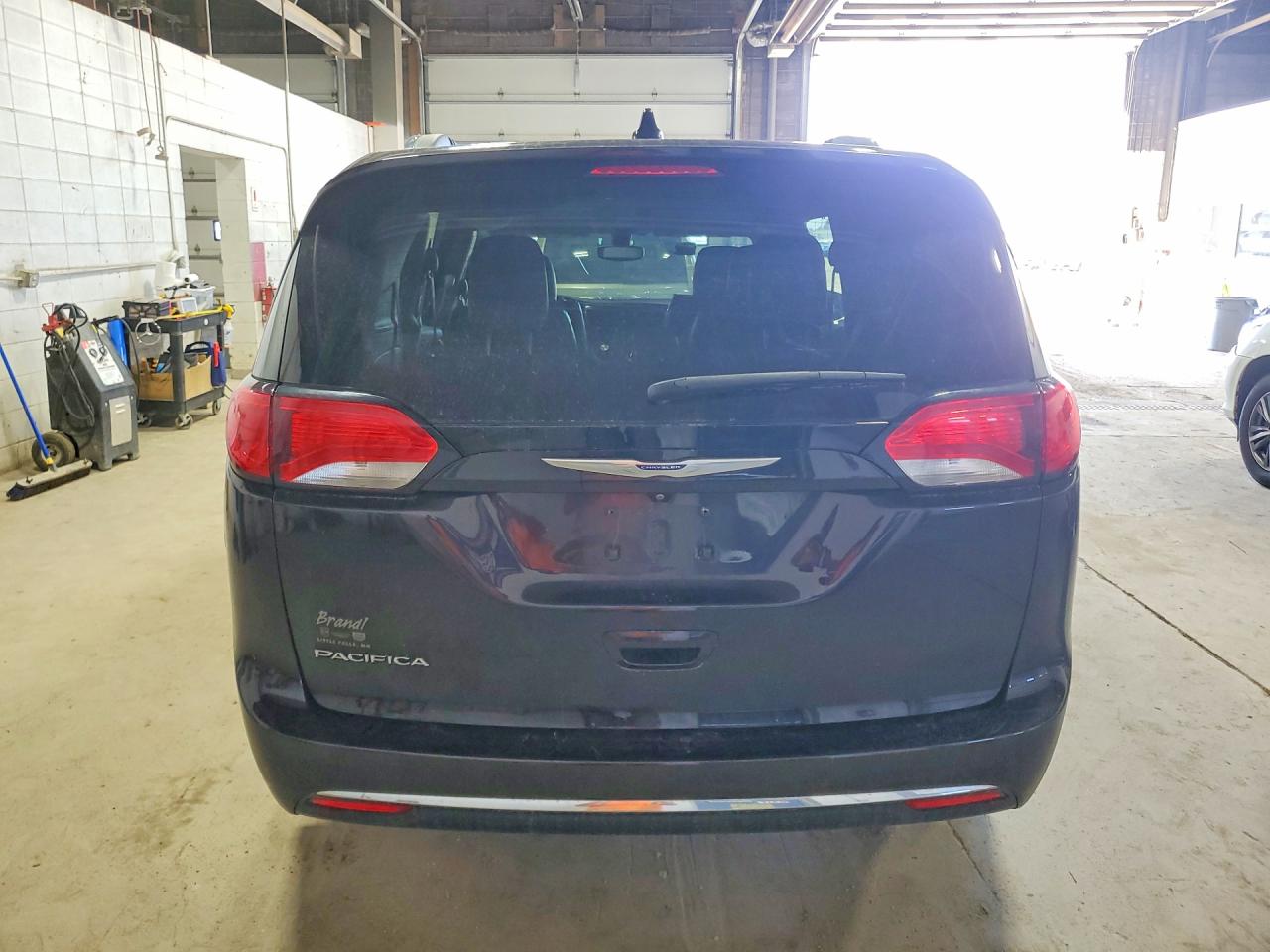 CHRYSLER PACIFICA 2019 — 7