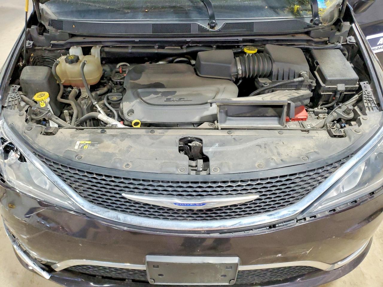 CHRYSLER PACIFICA 2019 — 13