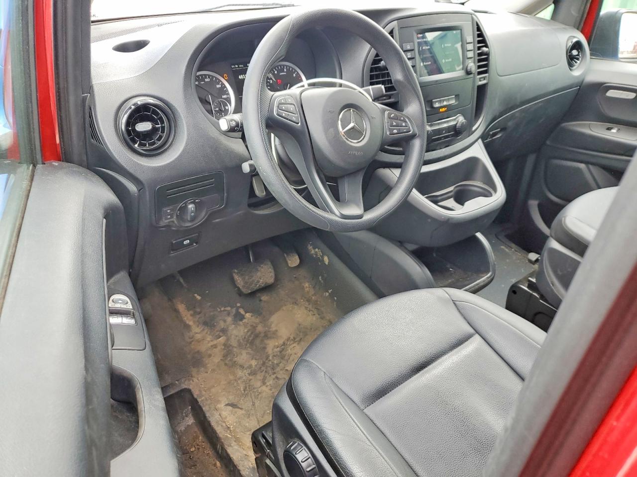 MERCEDES BENZ METRIS 2023 — 9