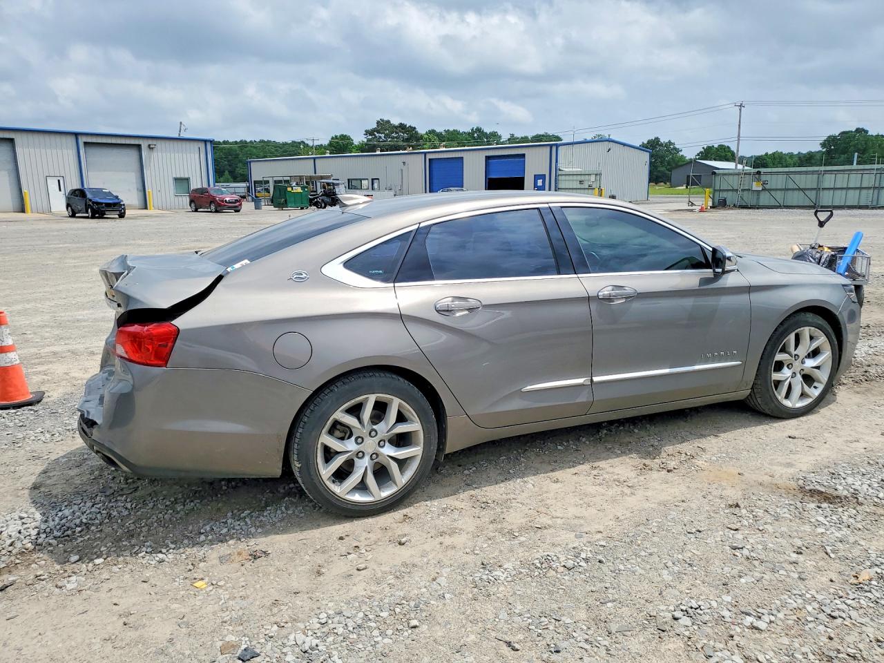 CHEVROLET IMPALA 2019 — 4
