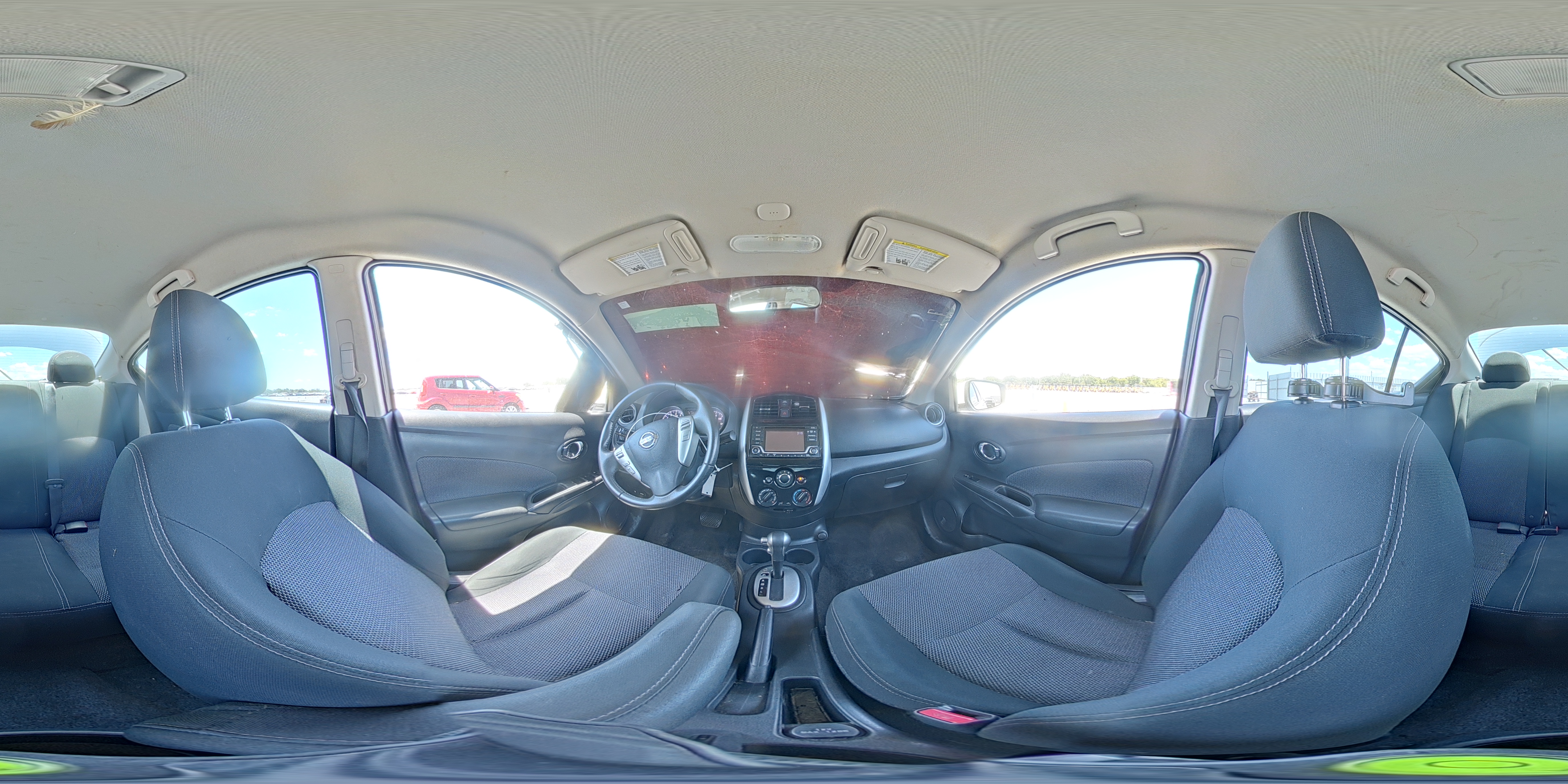 NISSAN VERSA 2018 — 14