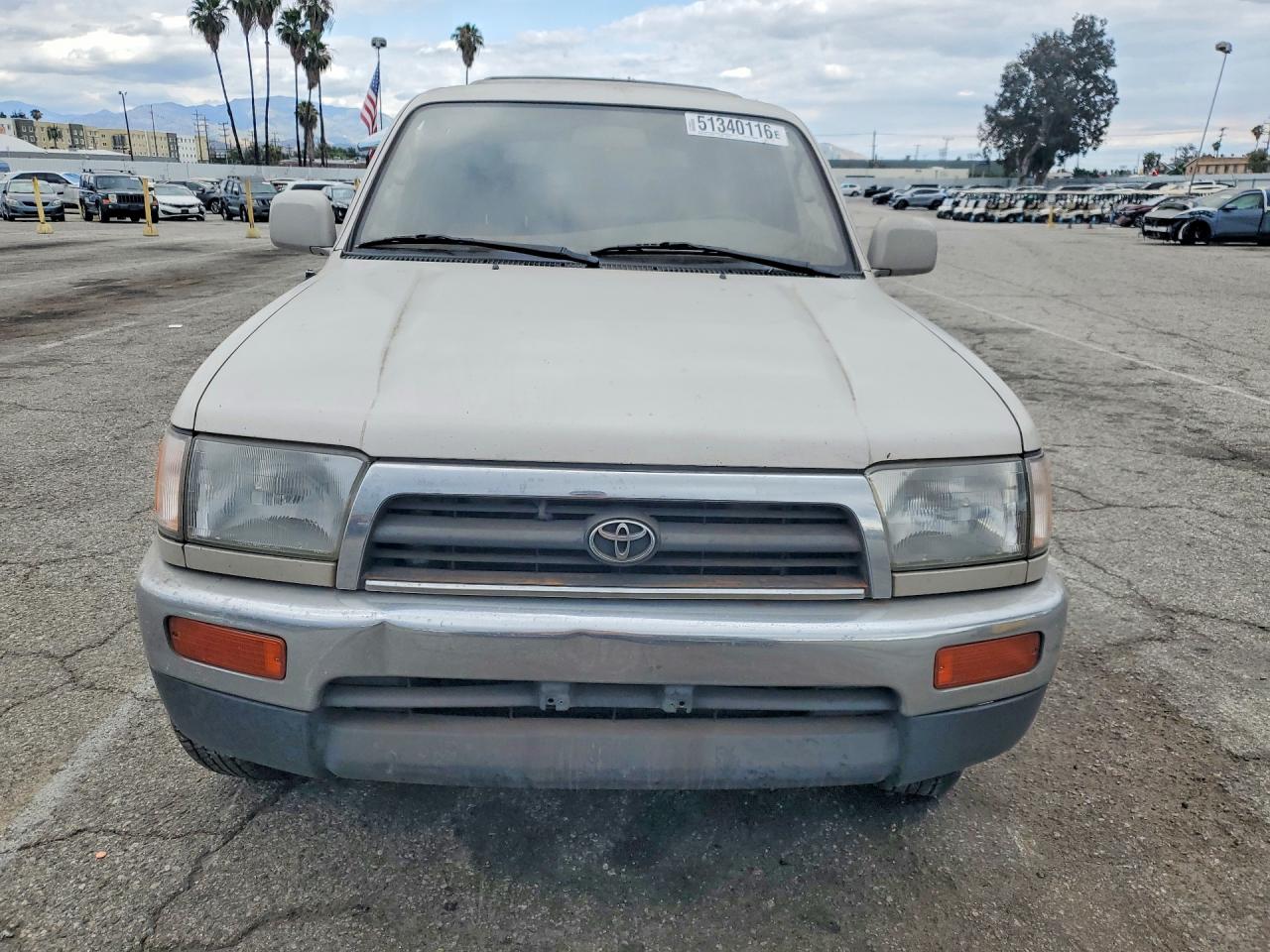 TOYT 4RUNNER 1996 — 6