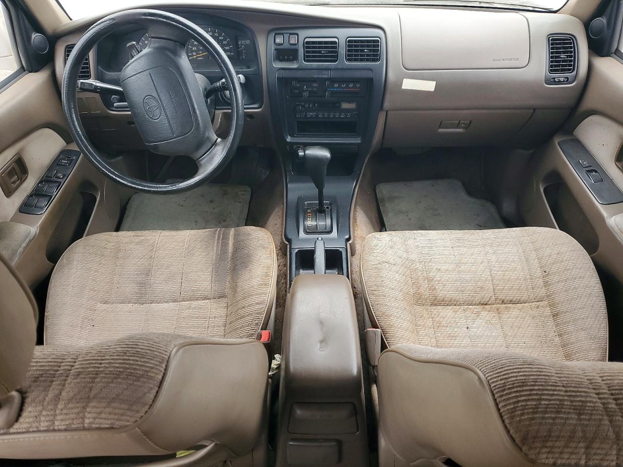 TOYT 4RUNNER 1996 — 9
