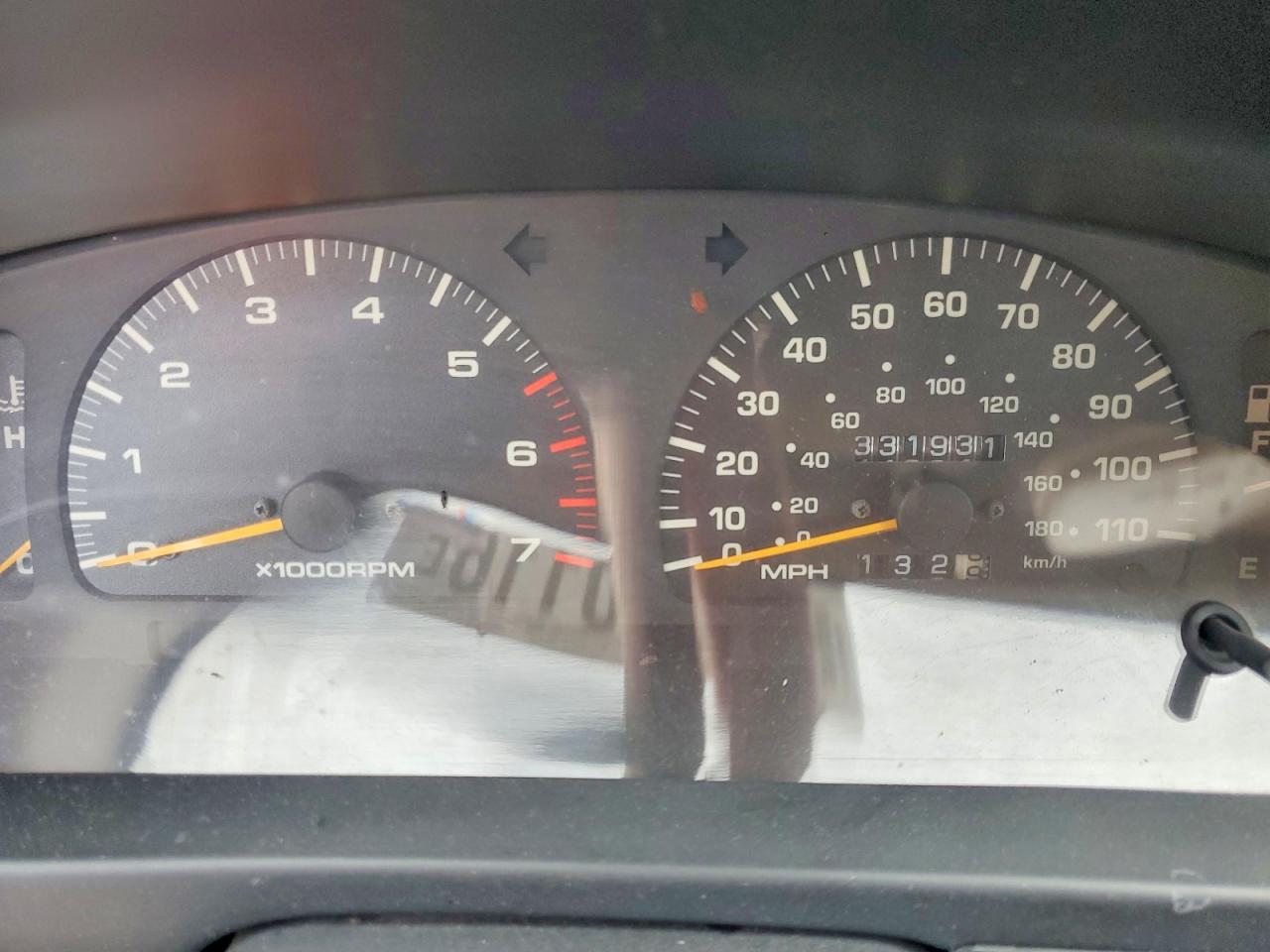 TOYT 4RUNNER 1996 — 10
