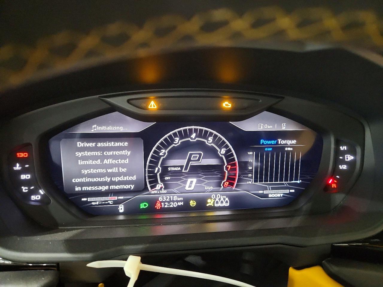 LAMBORGHINI URUS 2022 — 10
