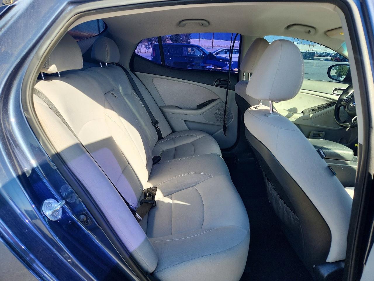KIA OPTIMA 2015 — 11