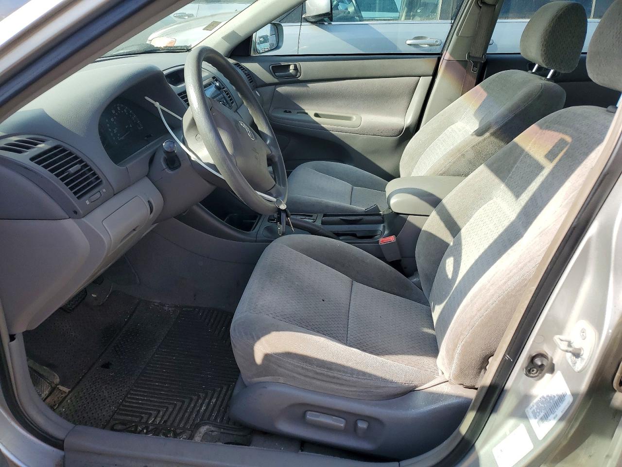 TOYT CAMRY 2002 — 8