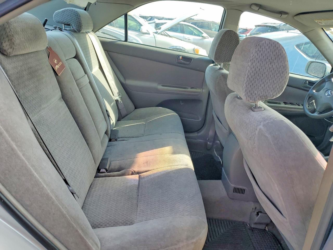 TOYT CAMRY 2002 — 11