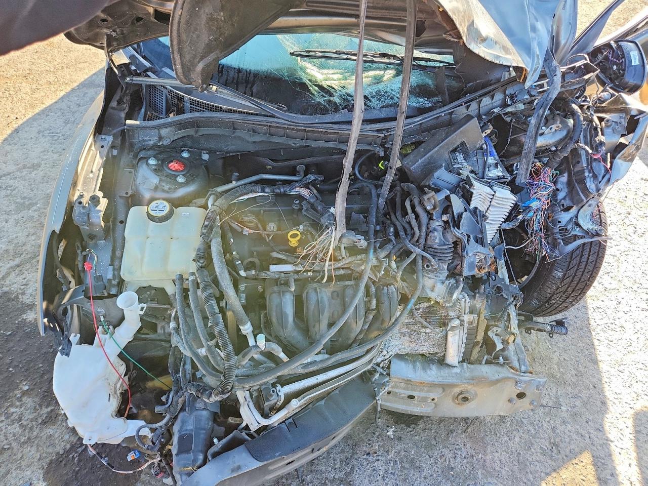 MAZDA 3 2010 — 12