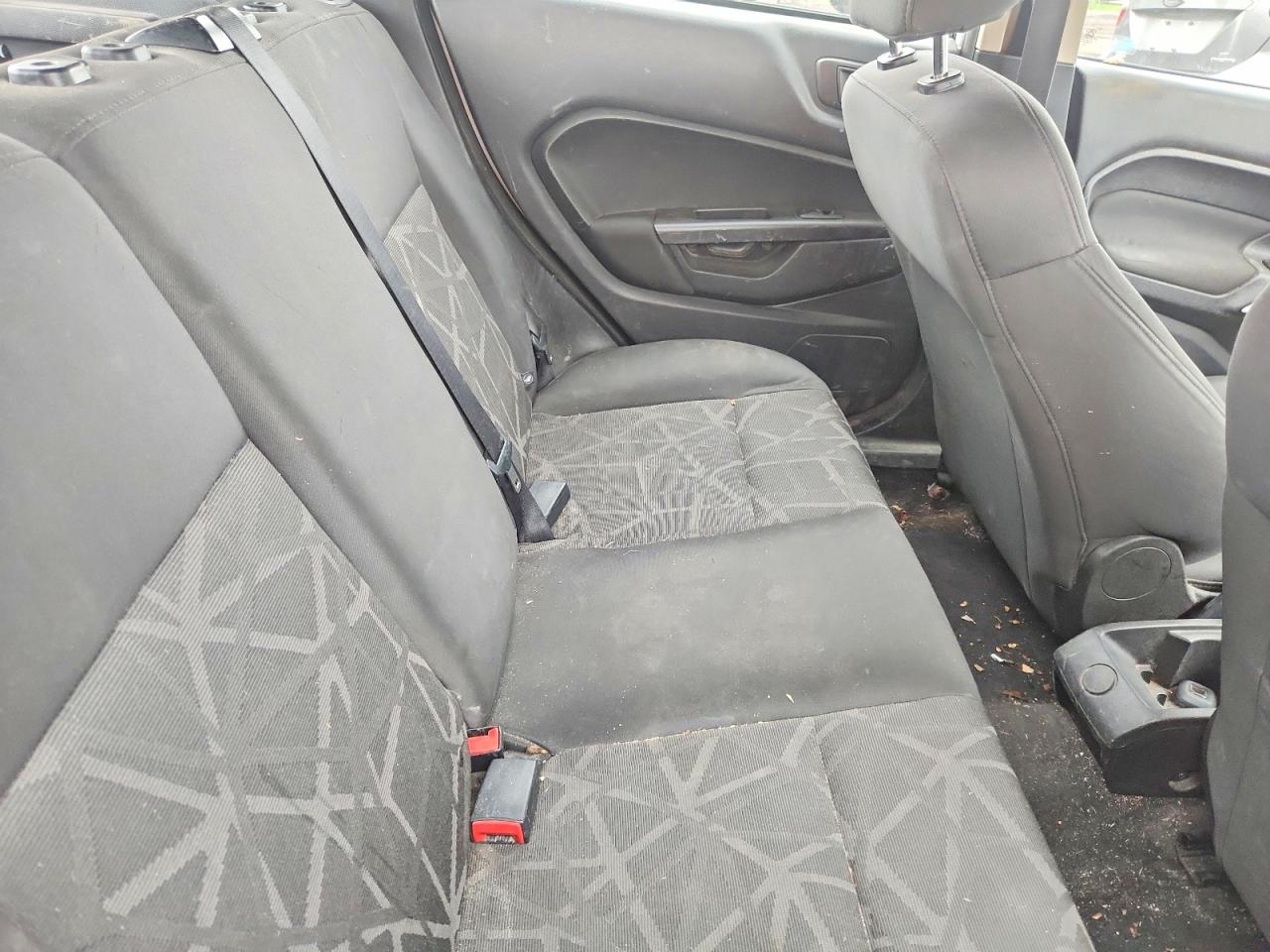 FORD FIESTA 2011 — 11