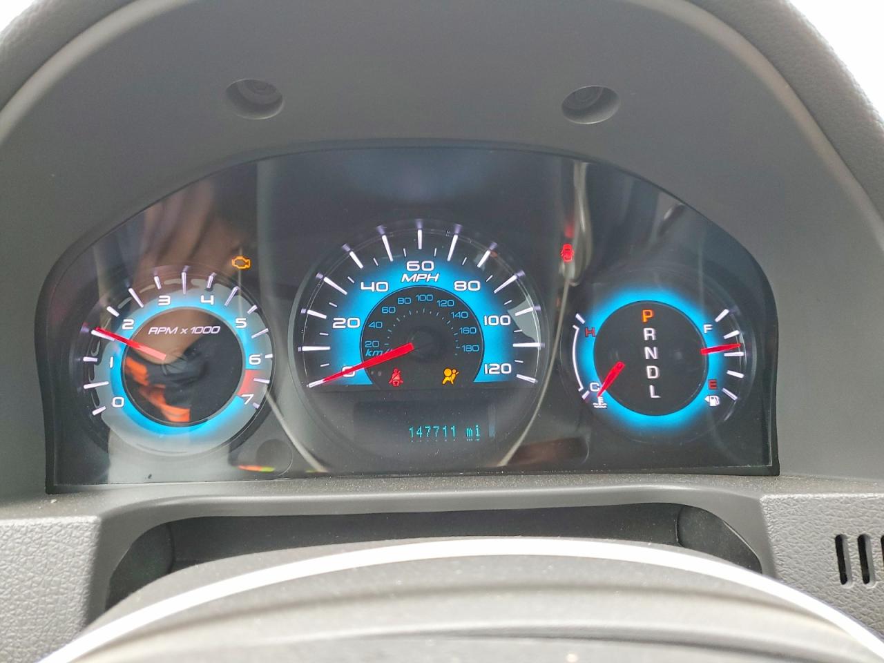 FORD FUSION 2011 — 10