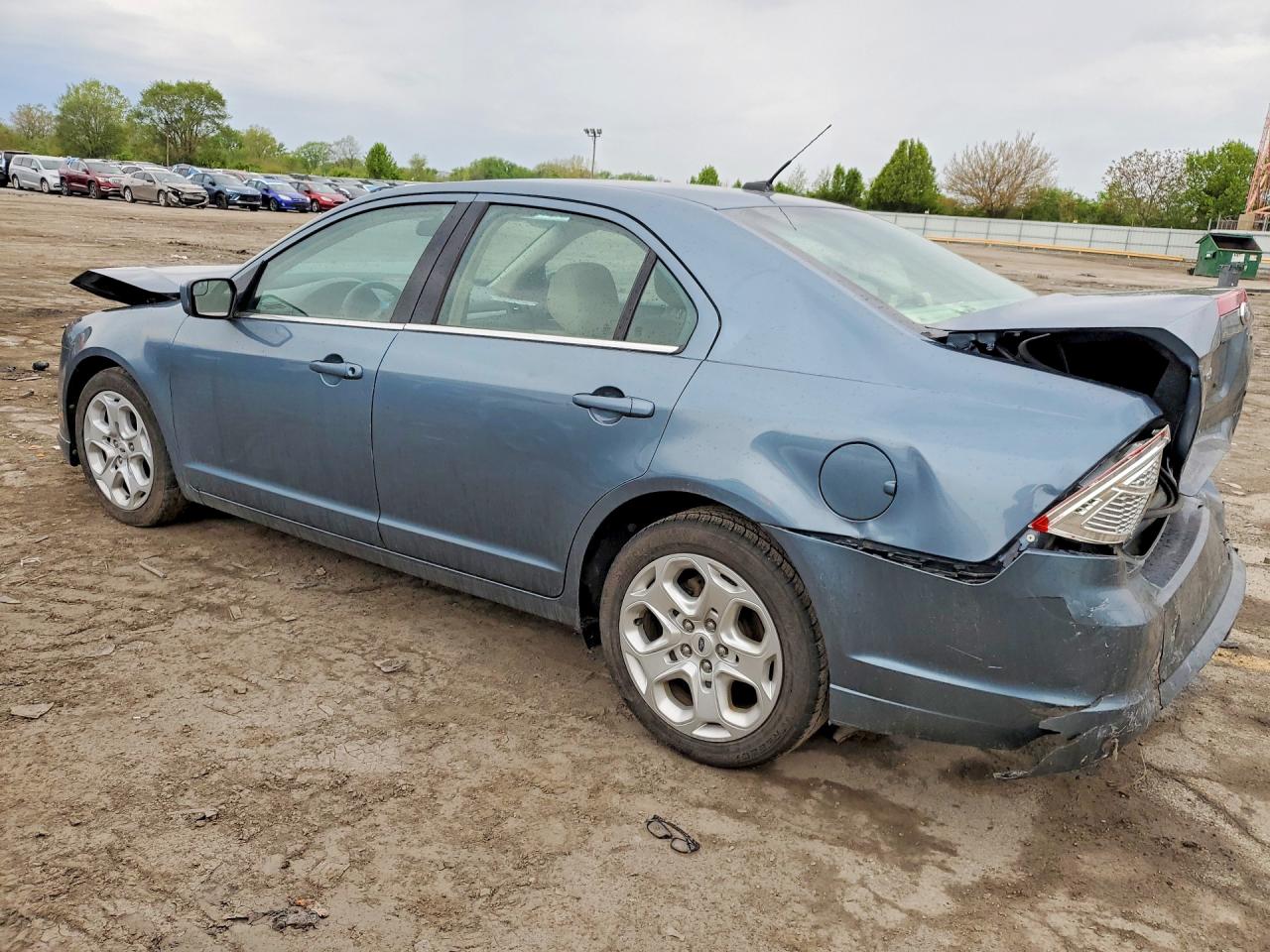 FORD FUSION 2011 — 3