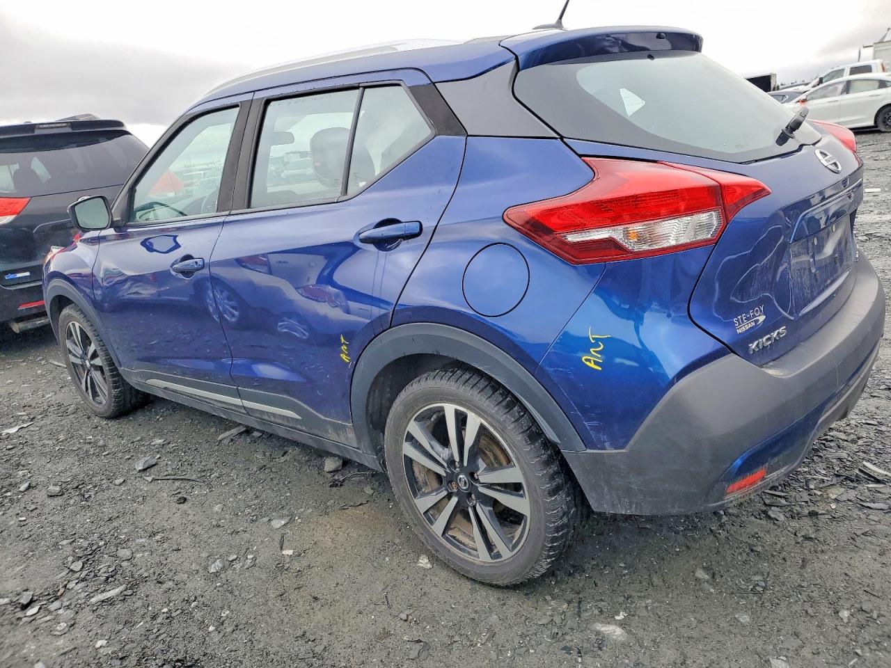 NISSAN KICKS 2019 — 3