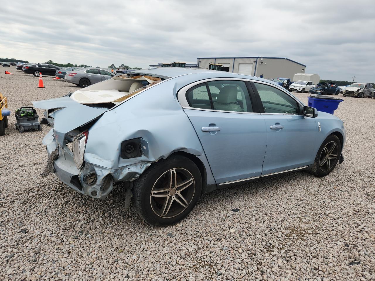 LINCOLN MKS 2009 — 4
