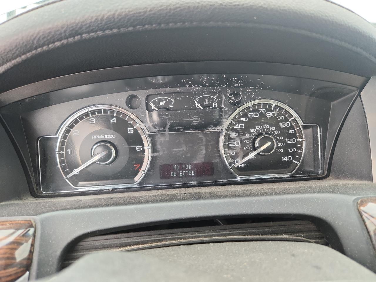 LINCOLN MKS 2009 — 10
