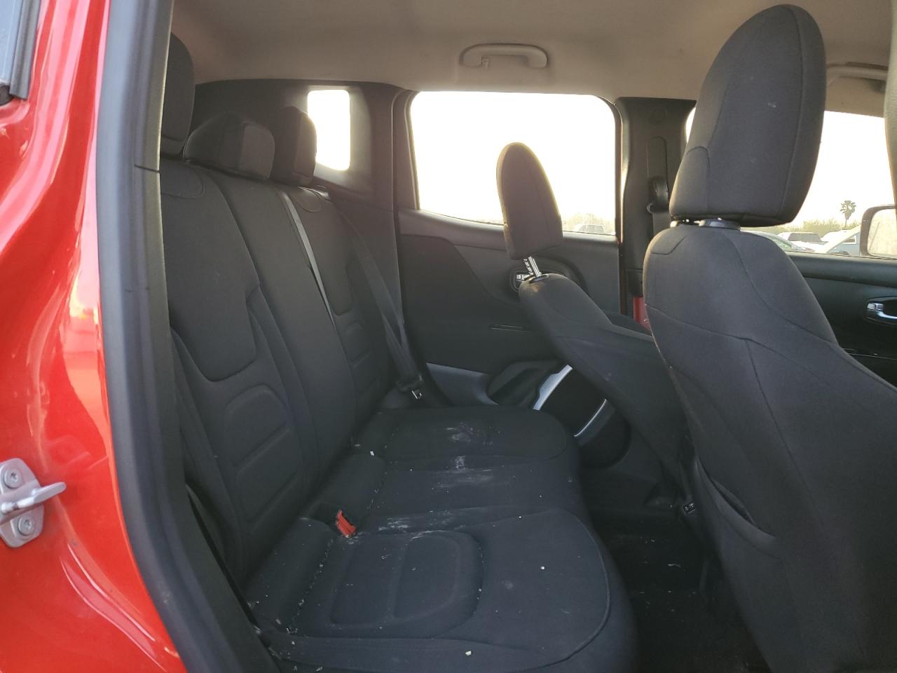 JEEP RENEGADE 2018 — 11