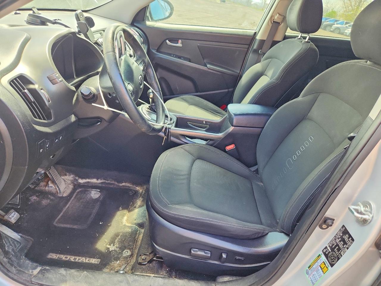 KIA SPORTAGE 2011 — 8