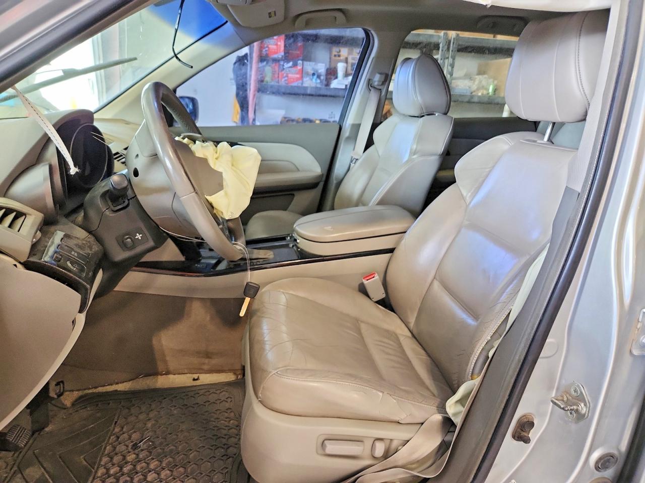 ACURA MDX 2009 — 8