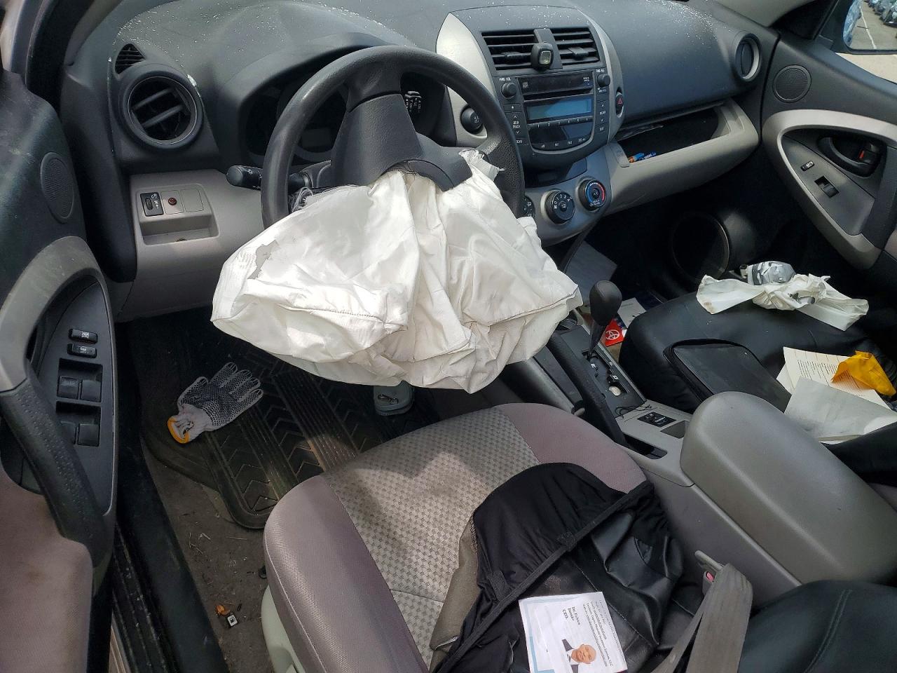 TOYOTA RAV4 2006 — 9