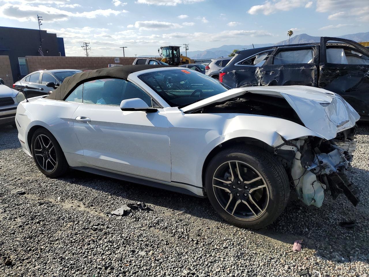FORD MUSTANG 2019 — 5