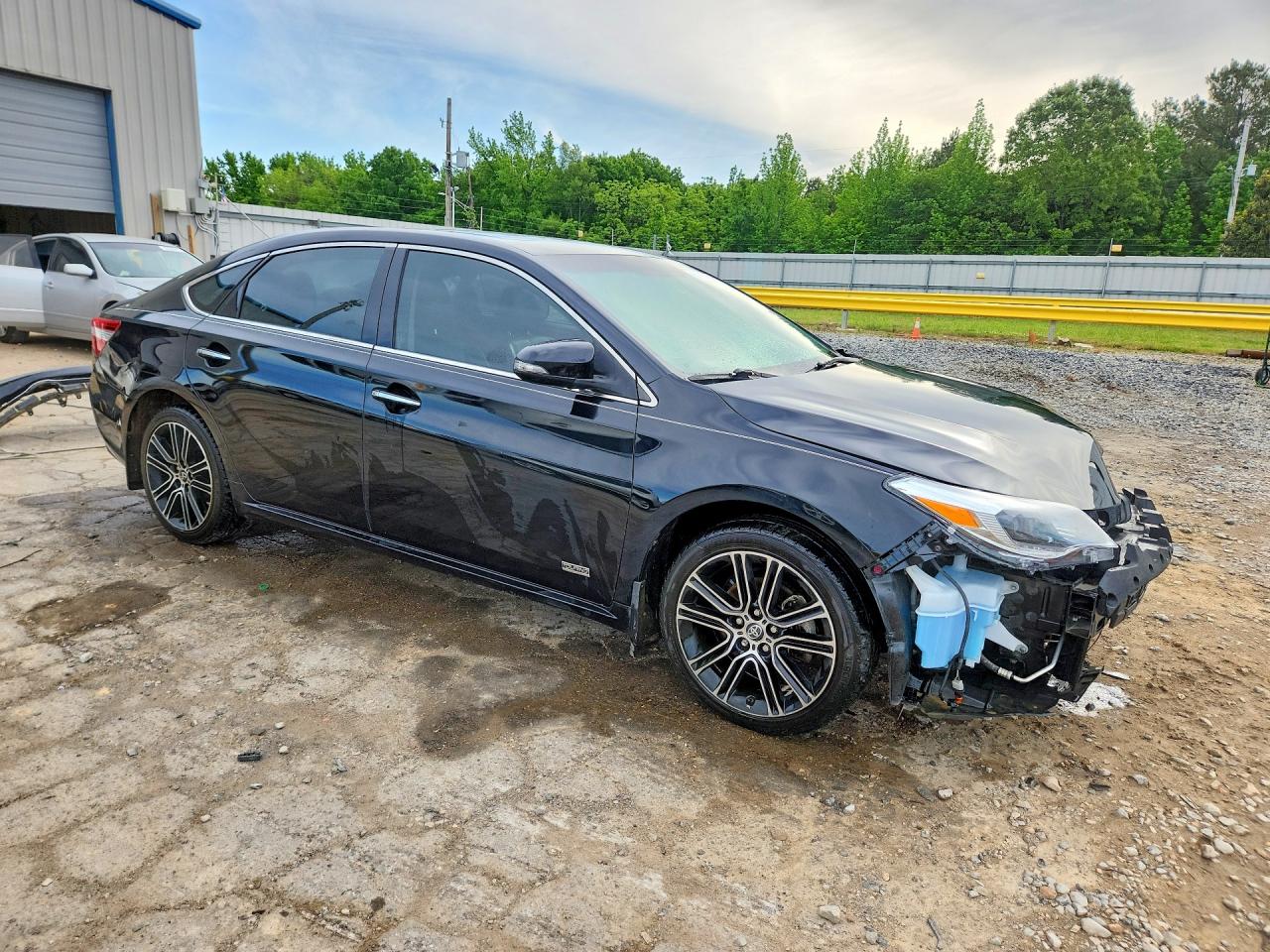 TOYOTA AVALON 2015 — 5