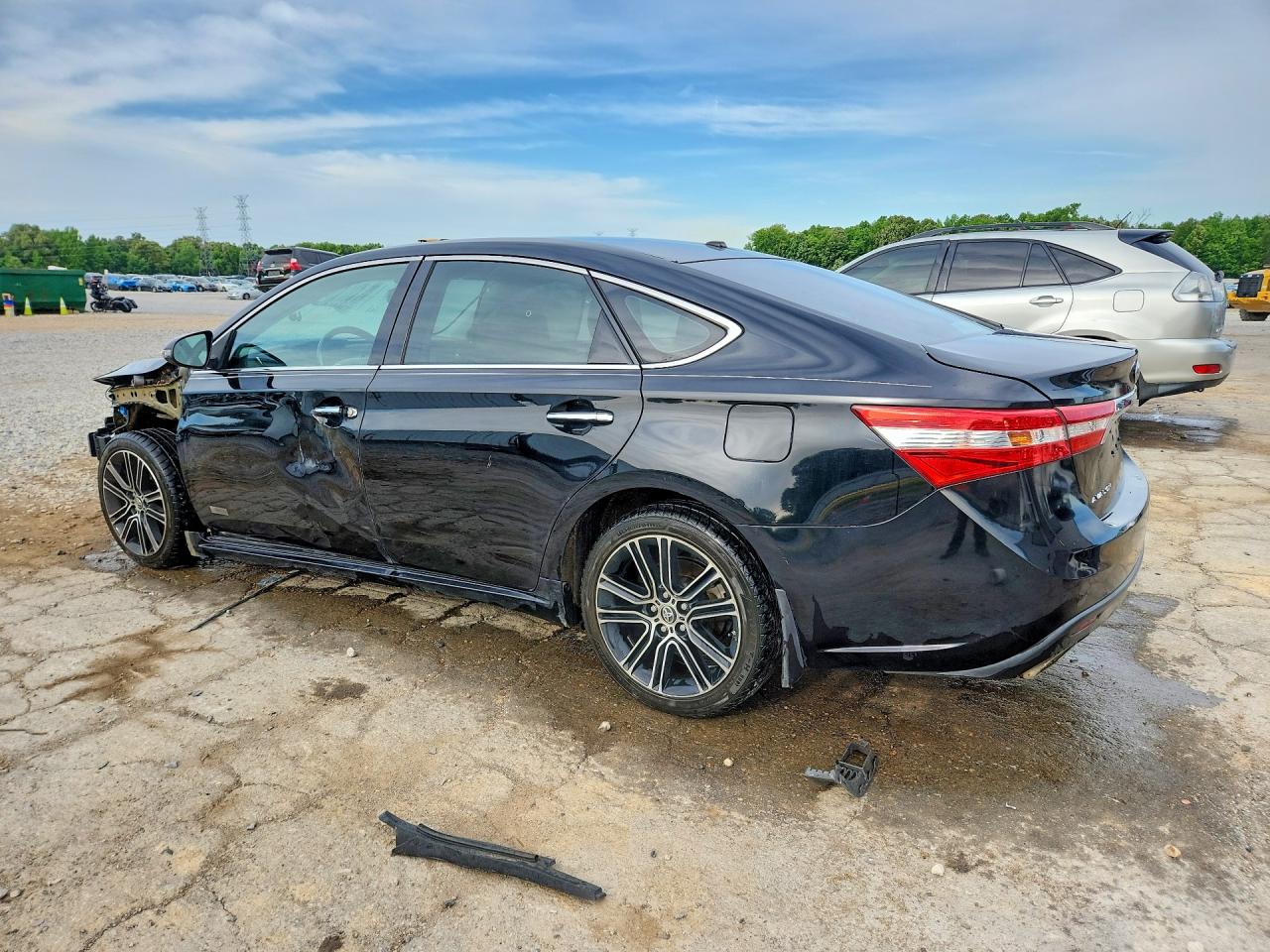 TOYOTA AVALON 2015 — 3