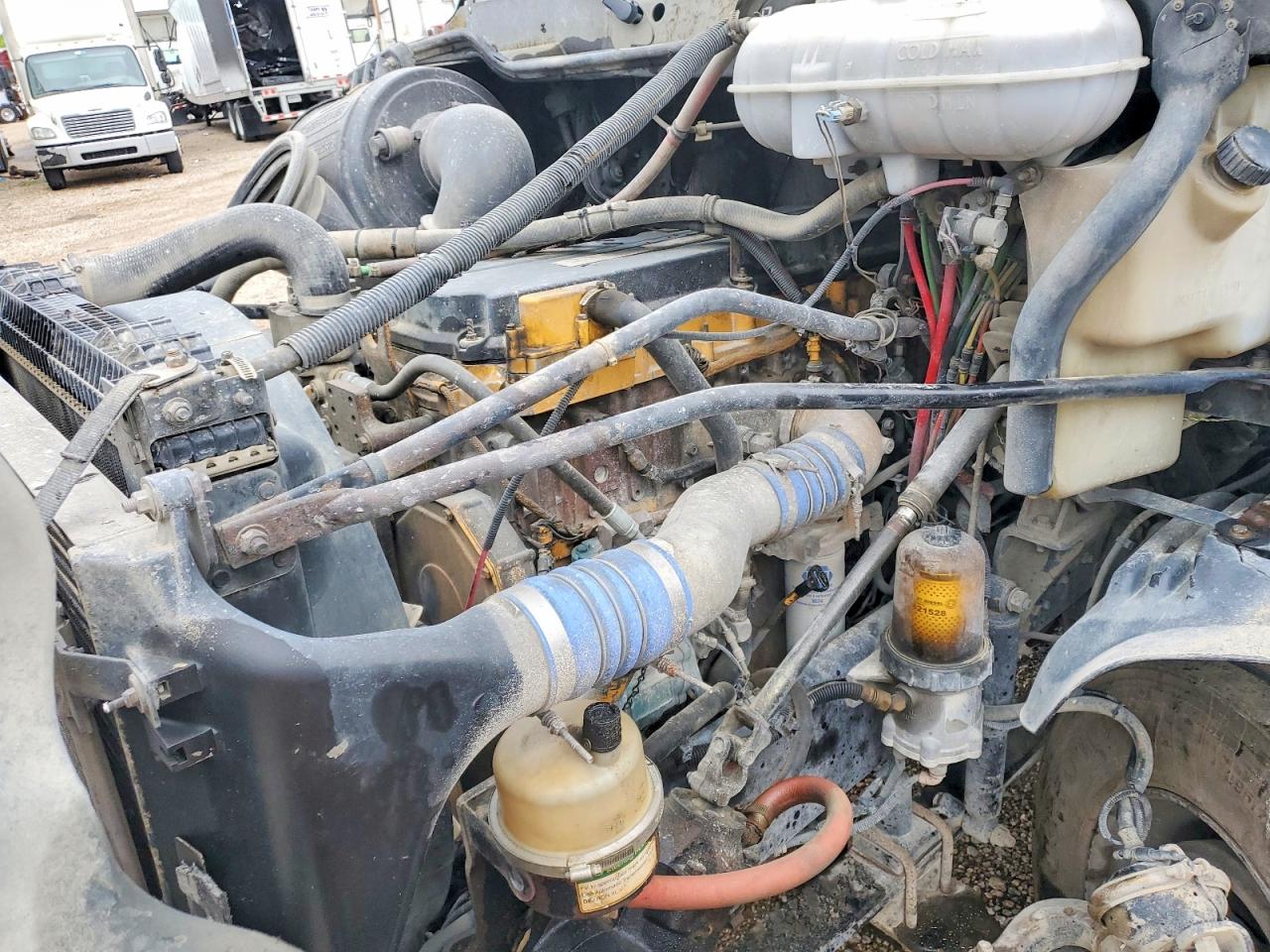 FREIGHTLINER COLUMBIA 2006 — 8