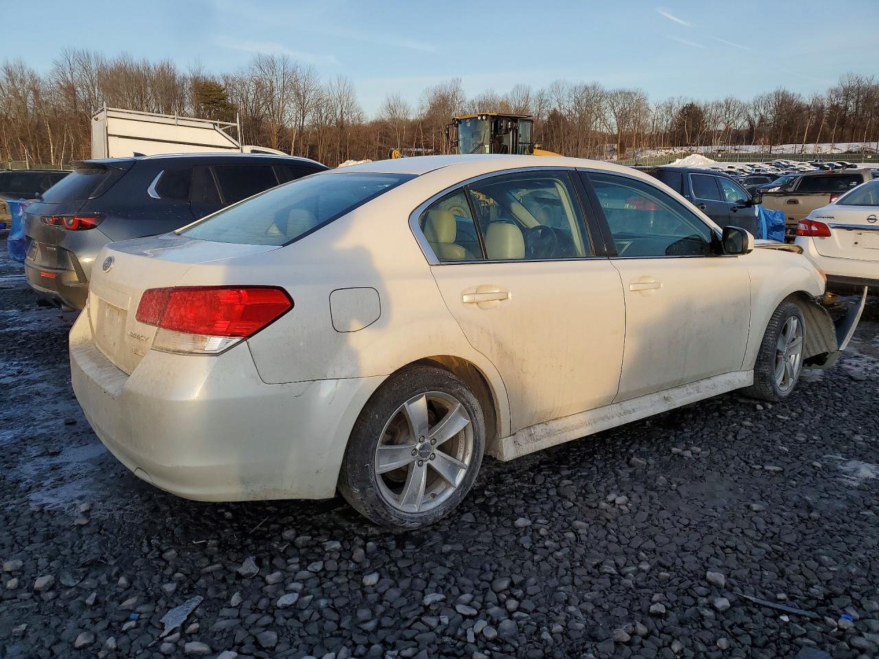 SUBARU LEGACY 2010 — 4