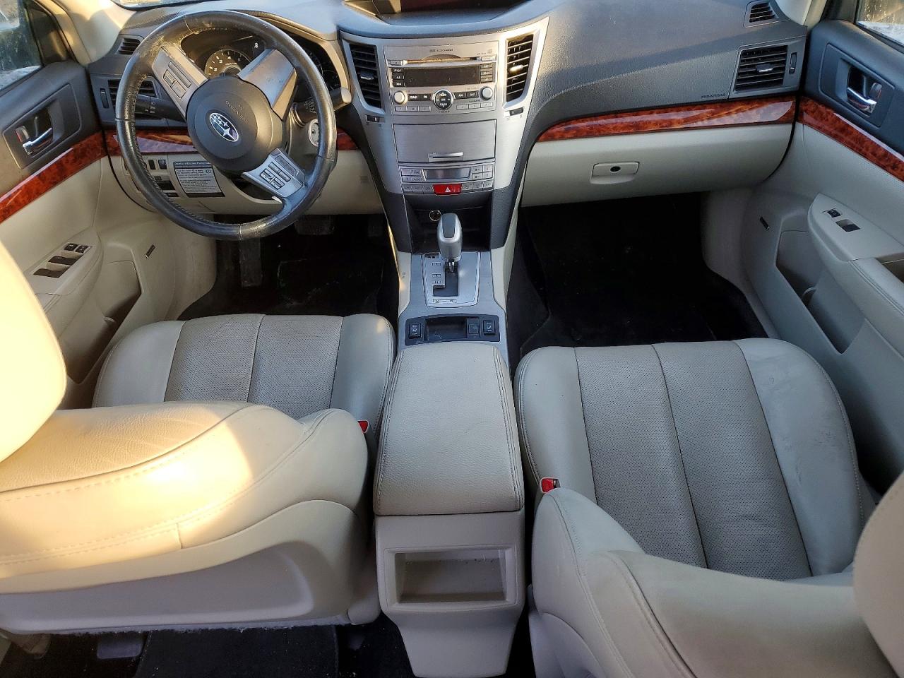 SUBARU LEGACY 2010 — 9