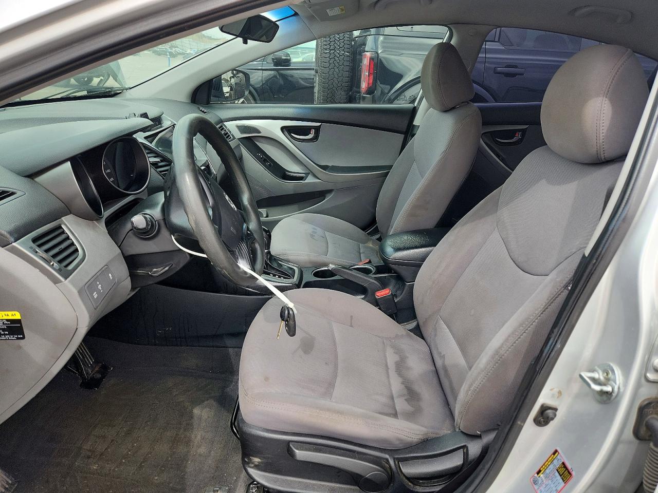 HYUNDAI ELANTRA 2015 — 8