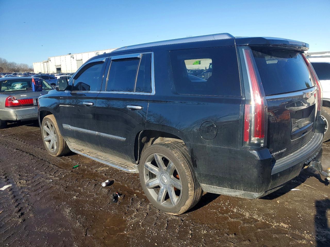 CADILLAC ESCALADE 2016 — 3