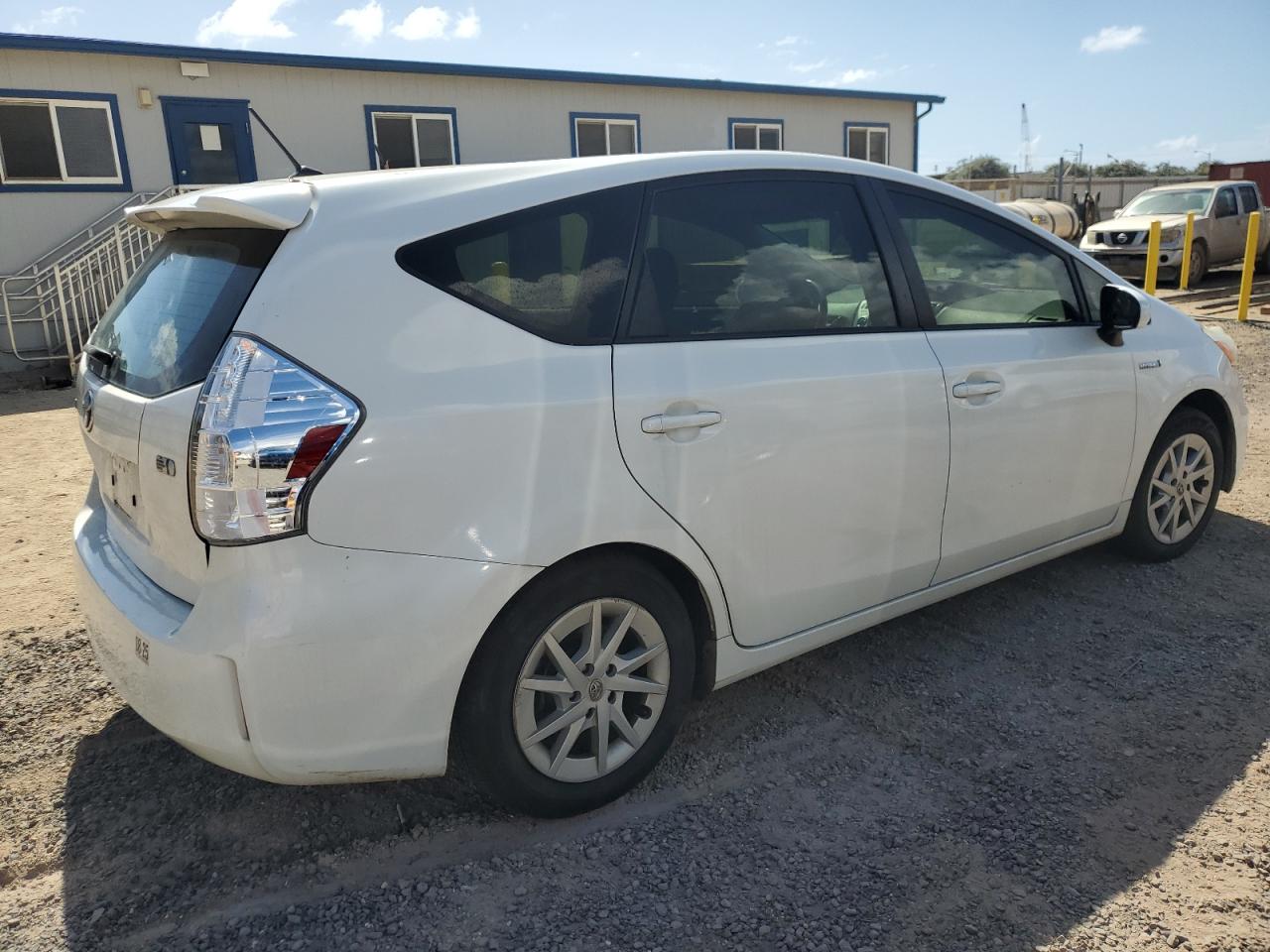 TOYOTA PRIUS V 2013 — 4
