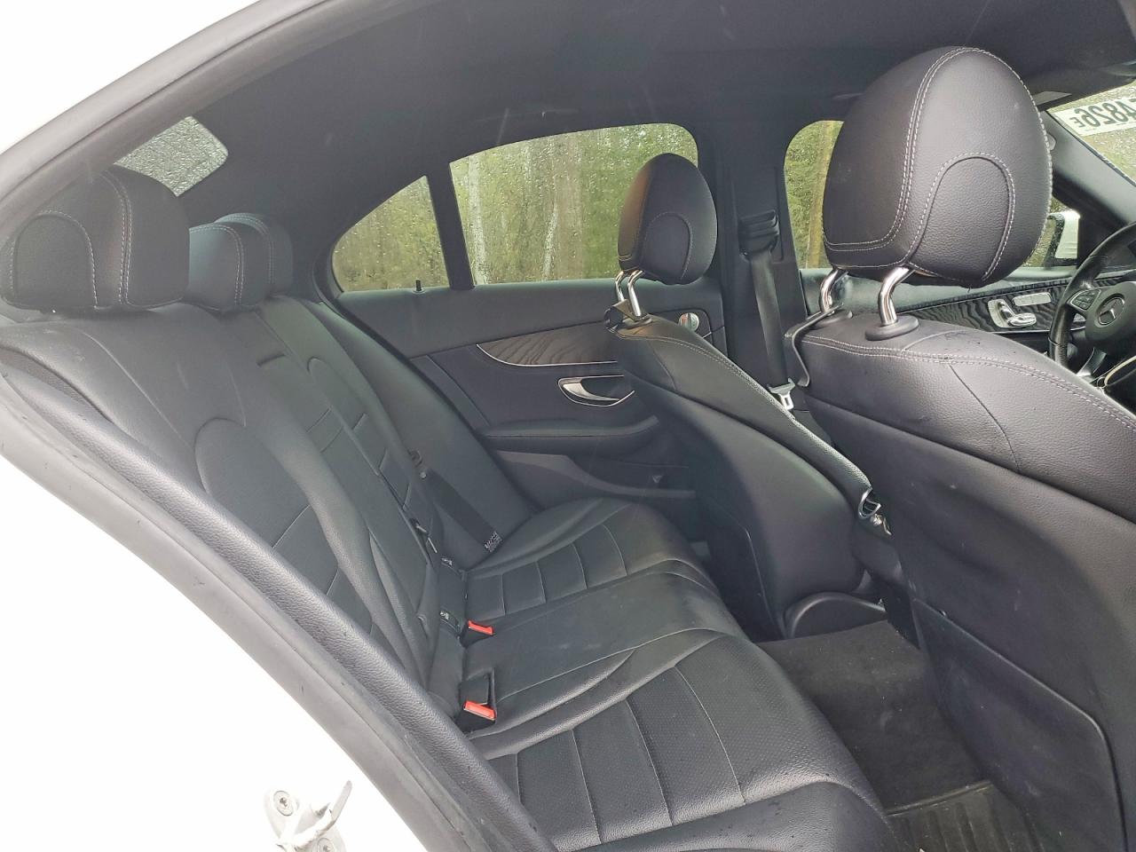 MERCEDES-BENZ C 2015 — 11