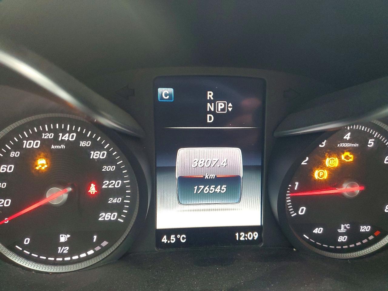 MERCEDES-BENZ C 2015 — 10