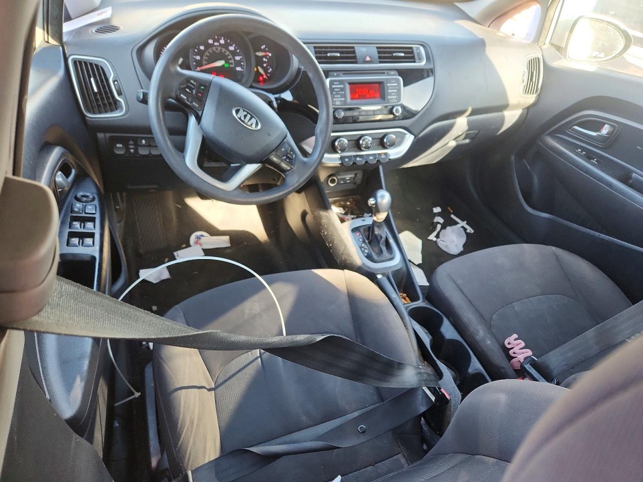 KIA RIO 2017 — 9