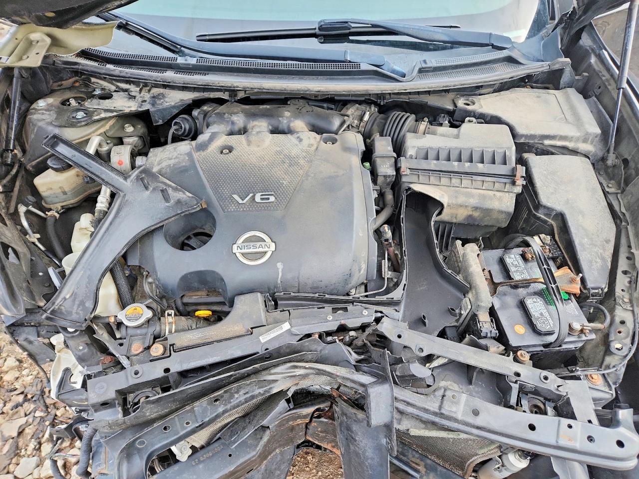 NISSAN MAXIMA 2011 — 12