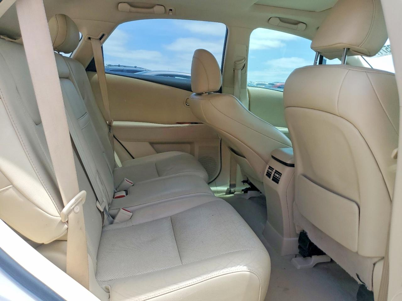 LEXUS RX 2011 — 11