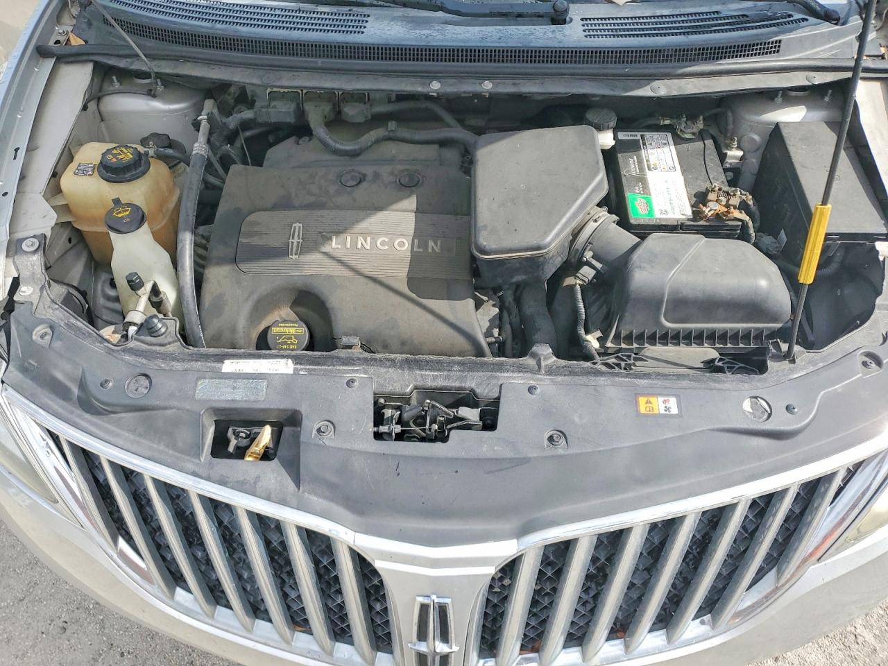 LINCOLN MKX 2012 — 13