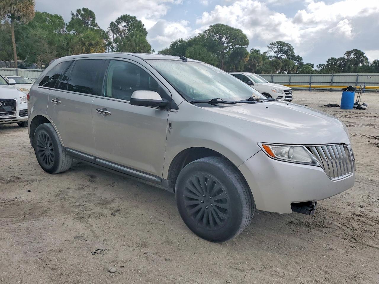 LINCOLN MKX 2012 — 5