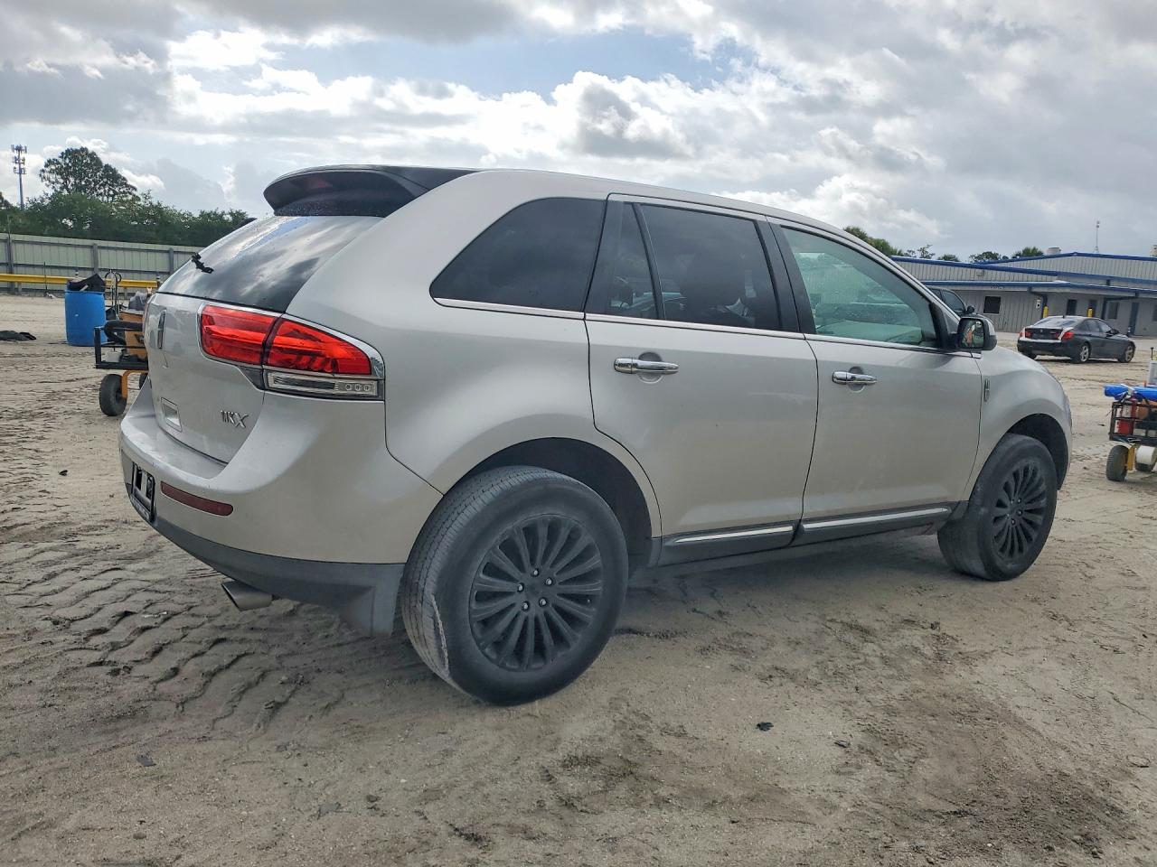 LINCOLN MKX 2012 — 4