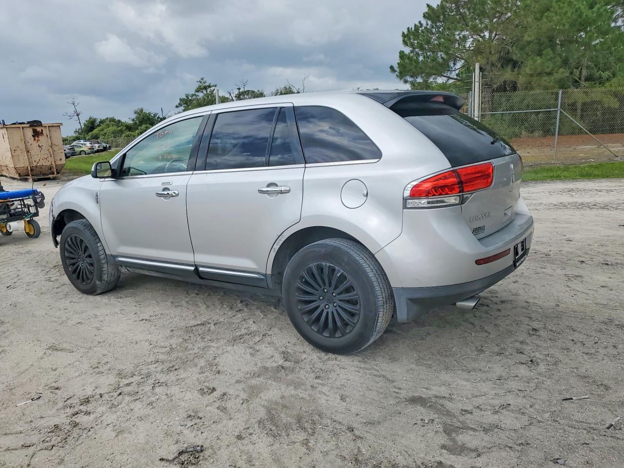 LINCOLN MKX 2012 — 3
