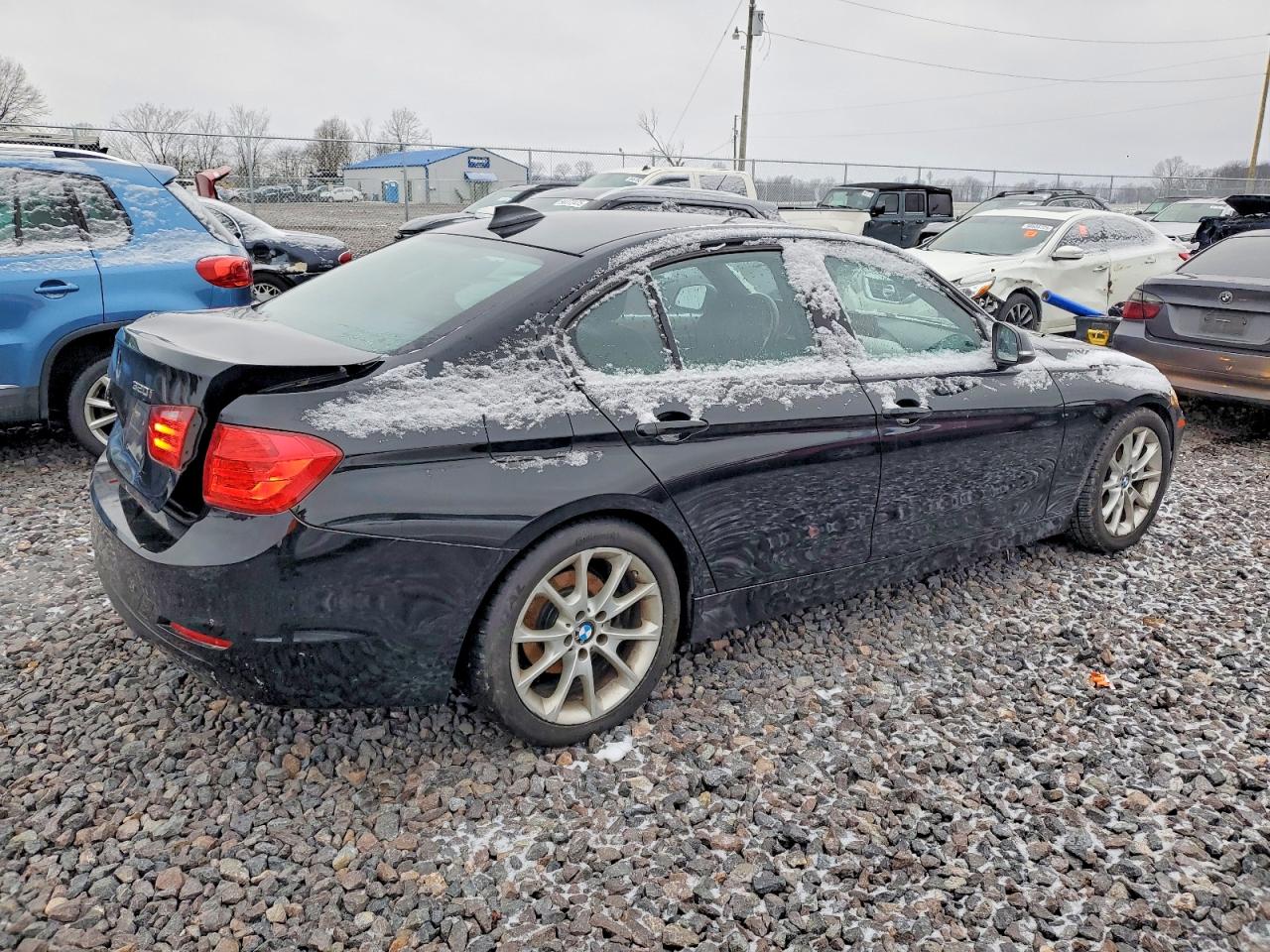 BMW 320 2013 — 4