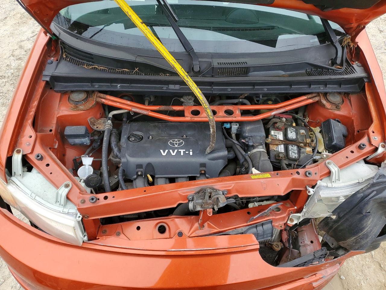 TOYOTA SCION 2004 — 12