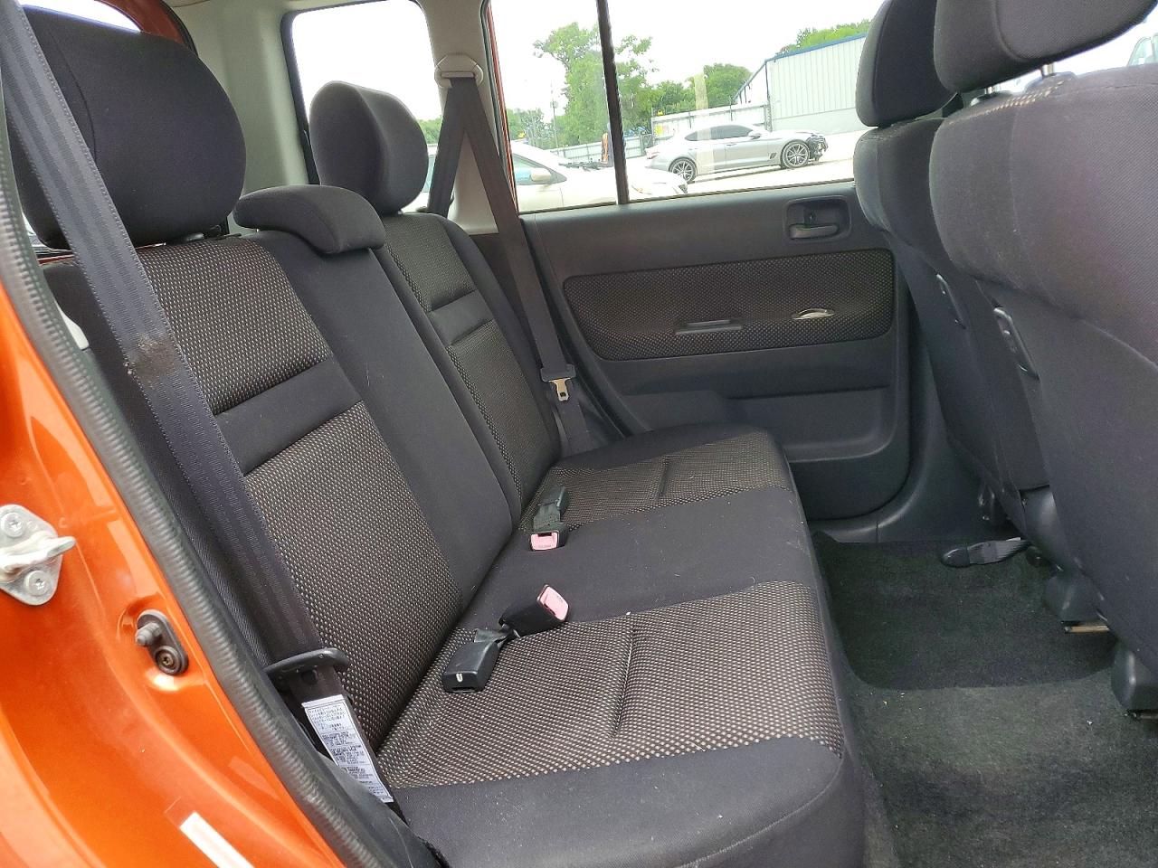 TOYOTA SCION 2004 — 11