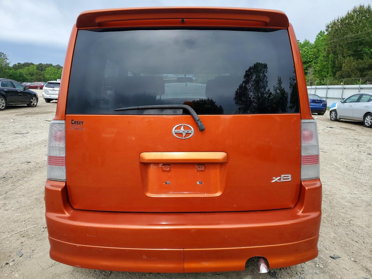 TOYOTA SCION 2004 — 7