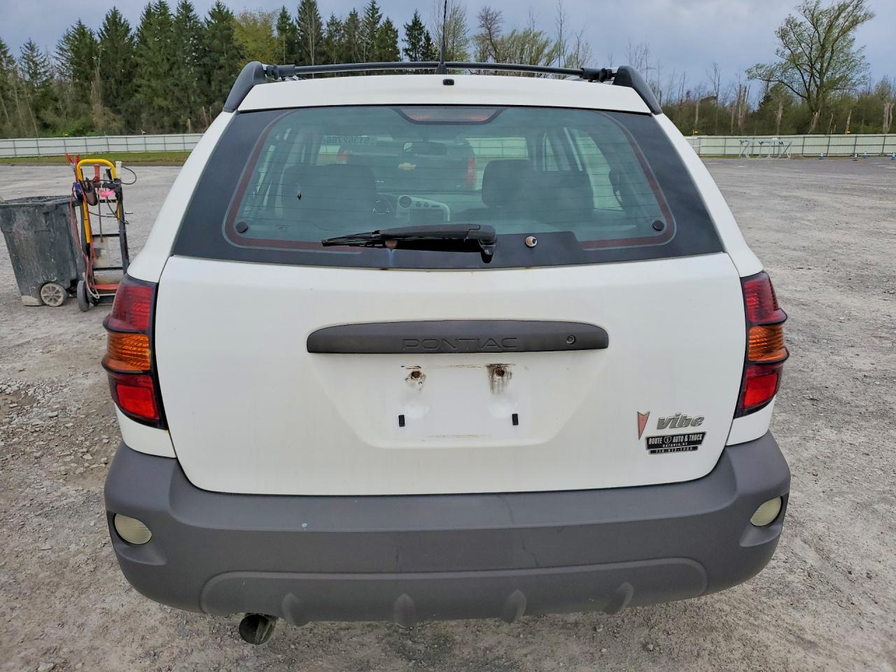 PONTIAC VIBE 2003 — 7