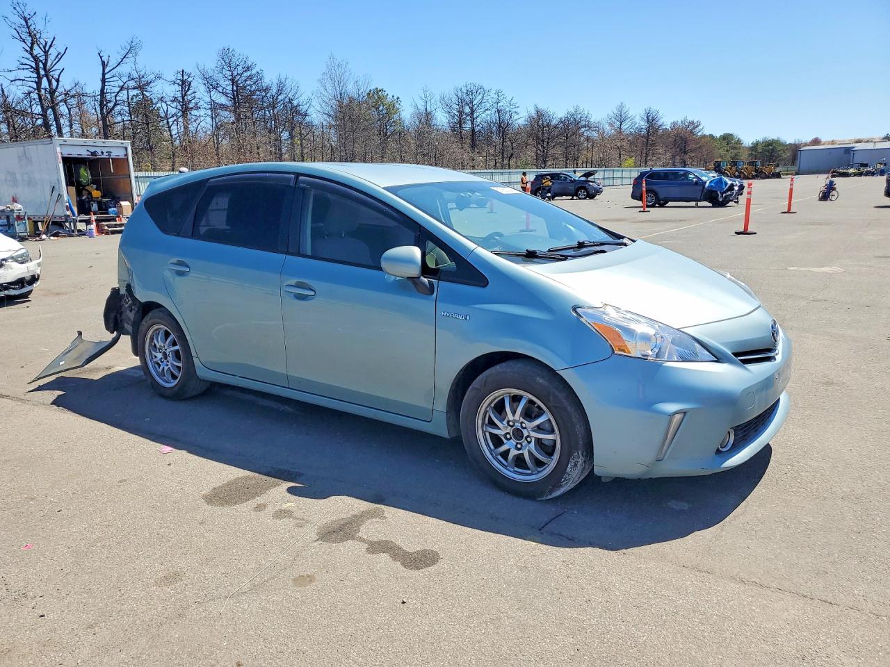 TOYOTA PRIUS V 2013 — 5