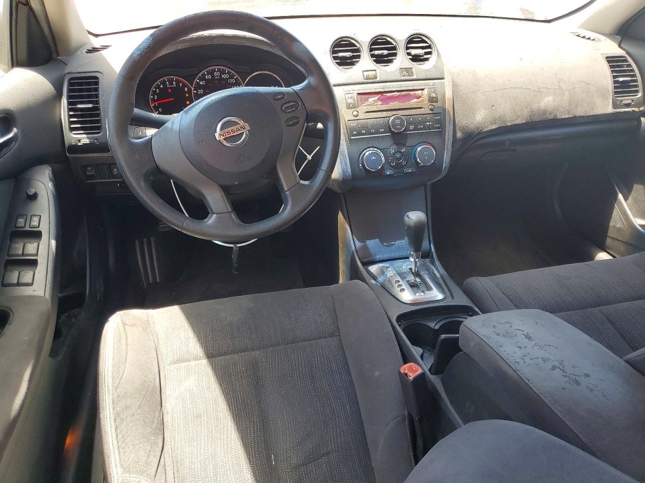 NISSAN ALTIMA 2011 — 9